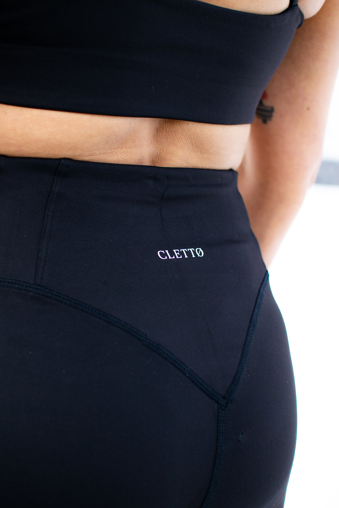 CLETTØ Women’s Performance Leggings Onyx Black