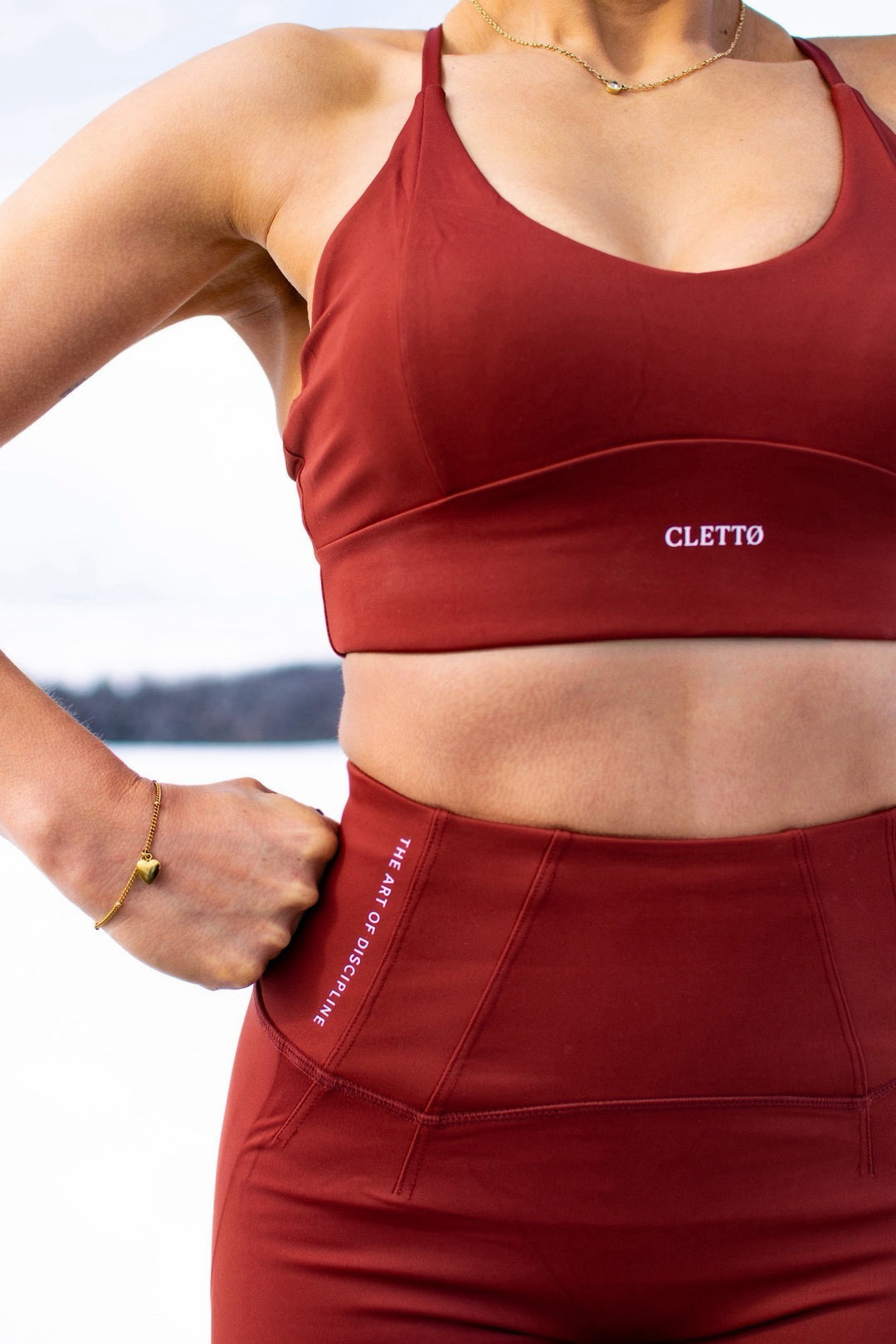 CLETTØ Women’s Performance Sport Bra Burgundy