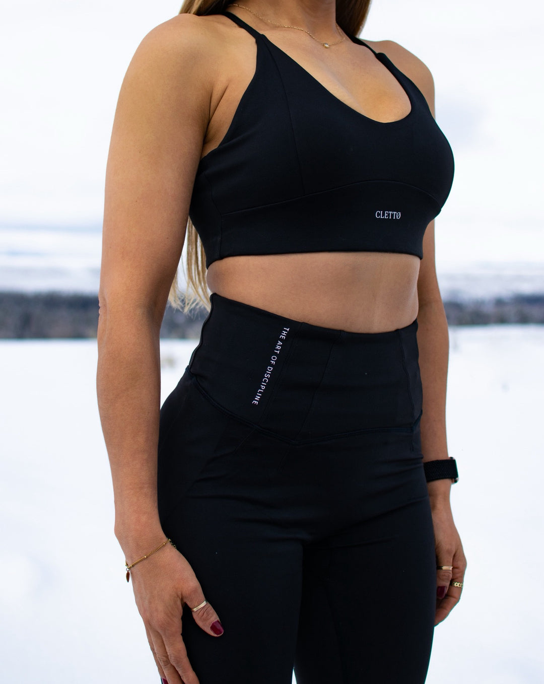 CLETTØ Women’s Performance Sport Bra Onyx Black